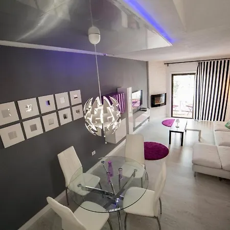 80 - Las Rosas - Casa Fabulosa Holiday home *